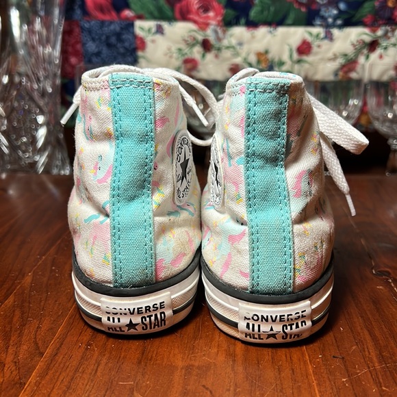 Converse Girls Pink & Blue Unicorn Print on white canvas qtr top sneakers. - Picture 6 of 9